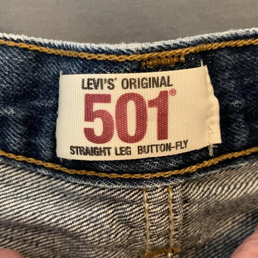 Levi's 501 Shorts Mens 31 Blue Denim Cutoff Frayed Button Fly‎ High Rise Cheeky